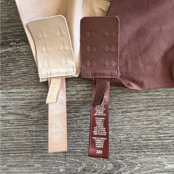 SKIMS Women's Bra Set - Brown and Tan - Picture 4 of 6